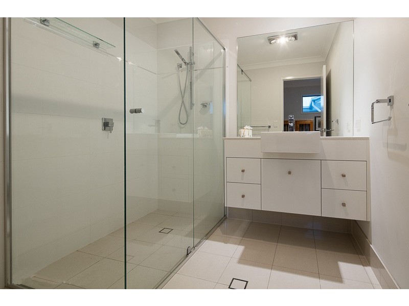 21/92-94 Sturgeon Street, Ormiston QLD 4160