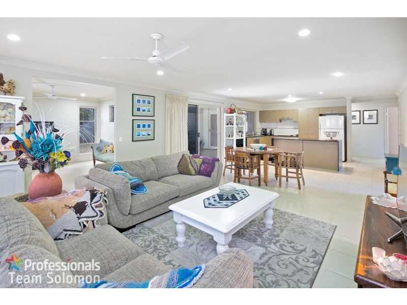 18 Scribbly Gum Place, Mount Cotton QLD 4165