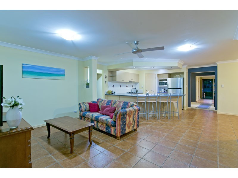 1 Cedarview Place, Wellington Point QLD 4160