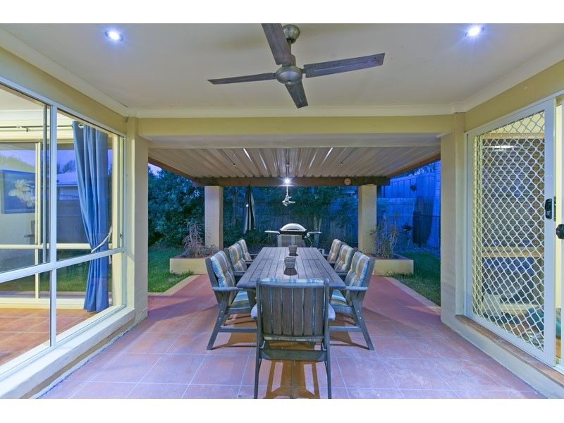1 Cedarview Place, Wellington Point QLD 4160
