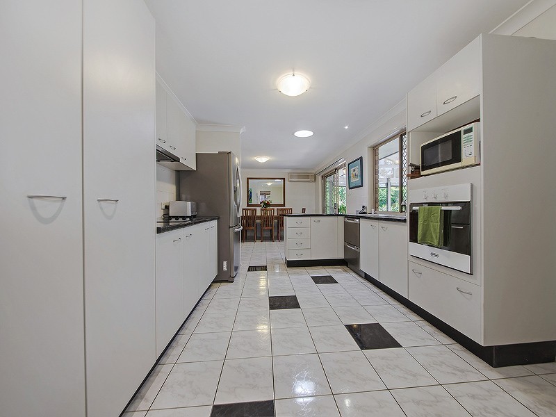 11 Trevally Court, Thornlands QLD 4164
