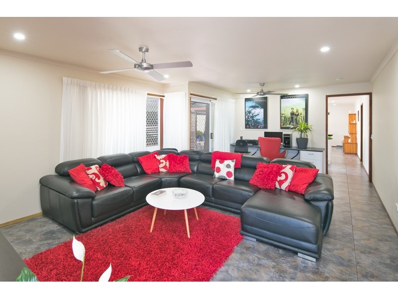 35 Radius Street, Wynnum QLD 4178