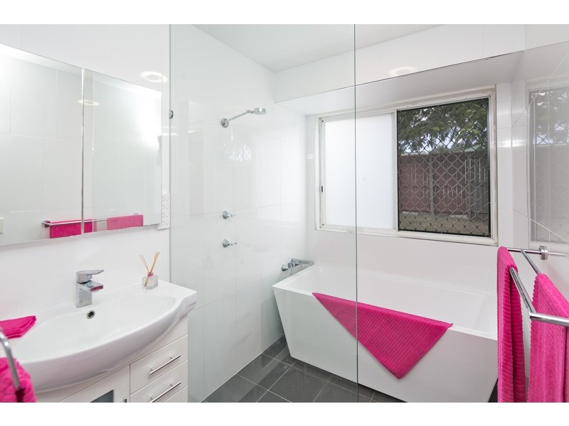 35 Radius Street, Wynnum QLD 4178