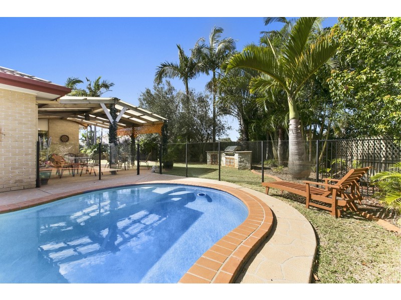 7 Bellevista Crescent, Wellington Point QLD 4160