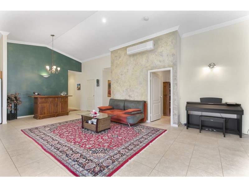 7 Bellevista Crescent, Wellington Point QLD 4160