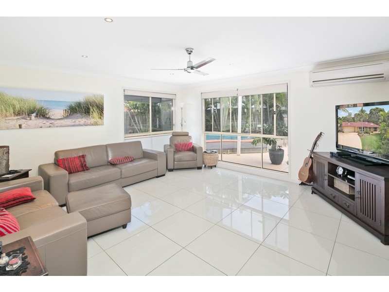 4 Comic Court, Wellington Point QLD 4160