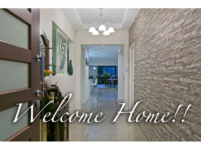 4 Silky Place, Redland Bay QLD 4165