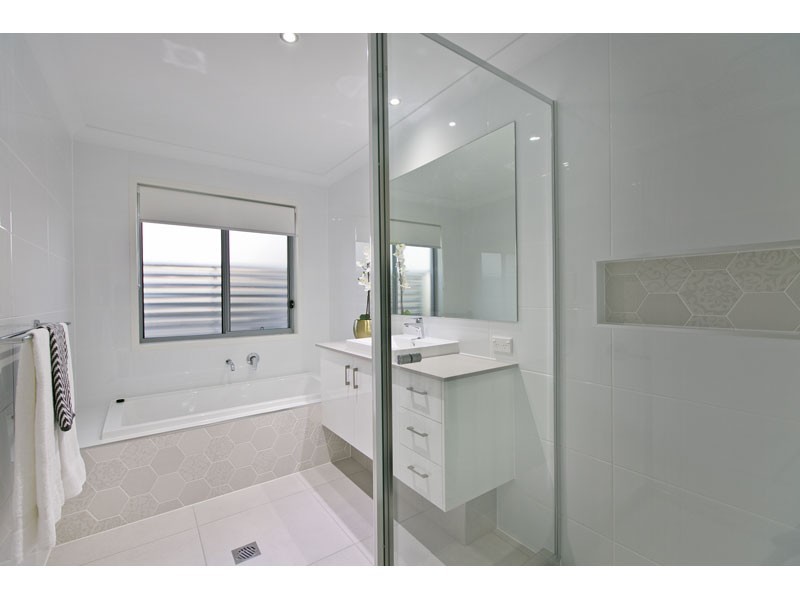 20 Jellicoe Street, Wellington Point QLD 4160