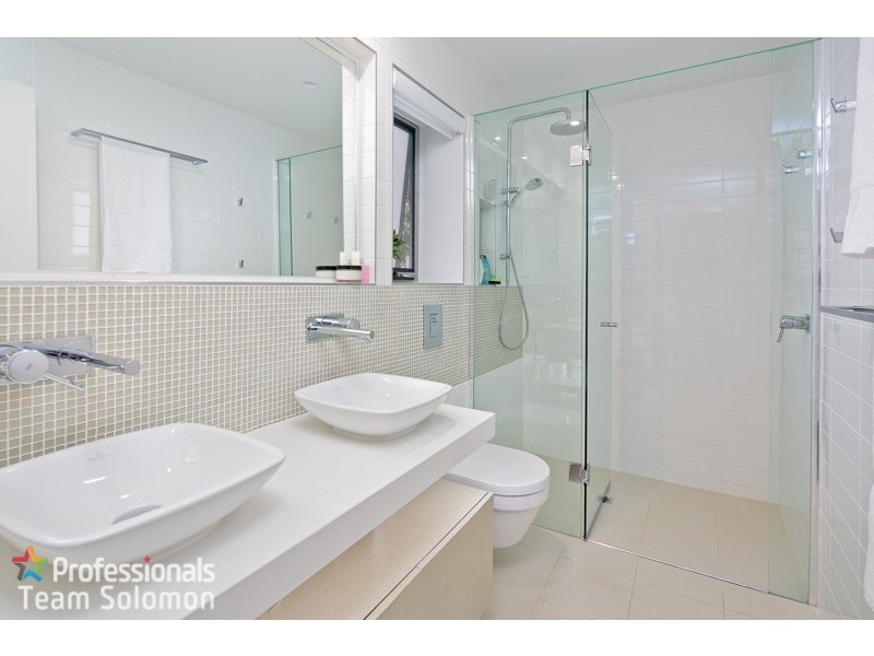 2/29 Shore Street East, Cleveland QLD 4163