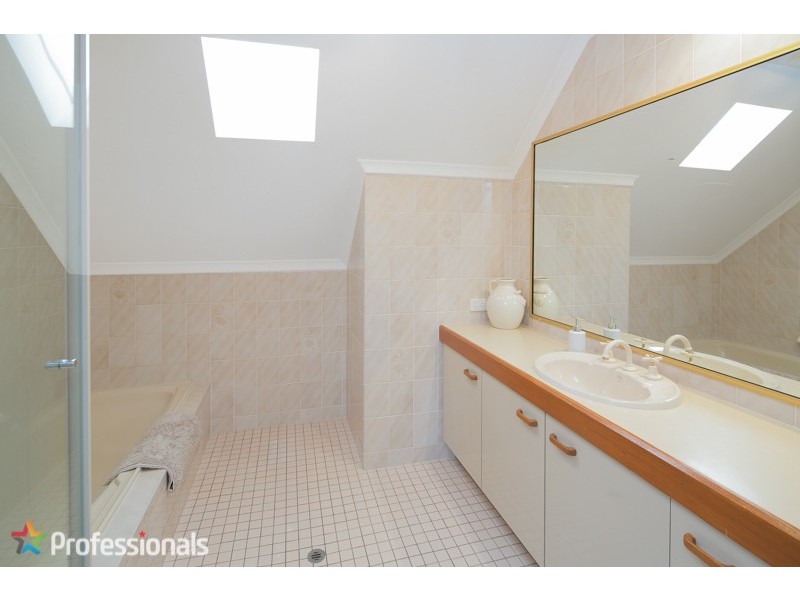 8 Tokay Court, Thornlands QLD 4164