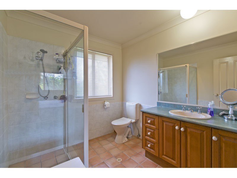 21 Lewis Place, Manly West QLD 4179