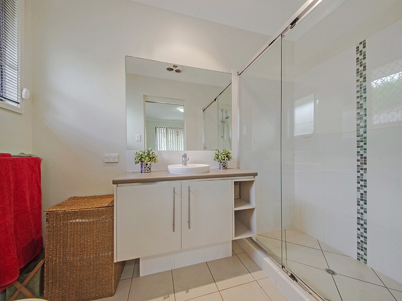 18 Minetta Street, Victoria Point QLD 4165