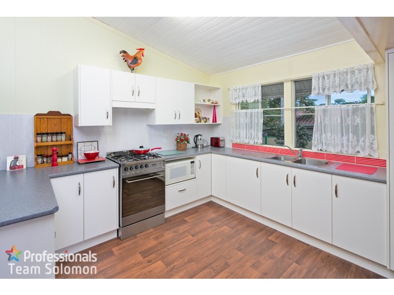 12 Oakland Avenue, Redland Bay QLD 4165