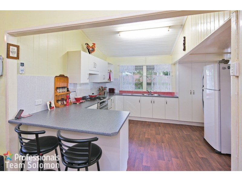 12 Oakland Avenue, Redland Bay QLD 4165