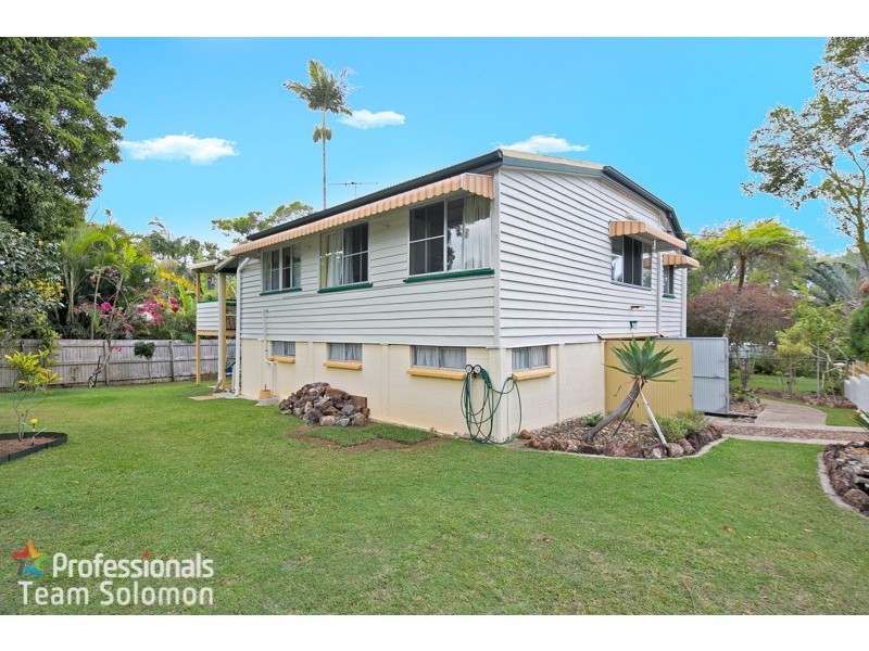 12 Oakland Avenue, Redland Bay QLD 4165
