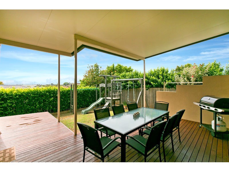 20 Hayman Street, Redland Bay QLD 4165