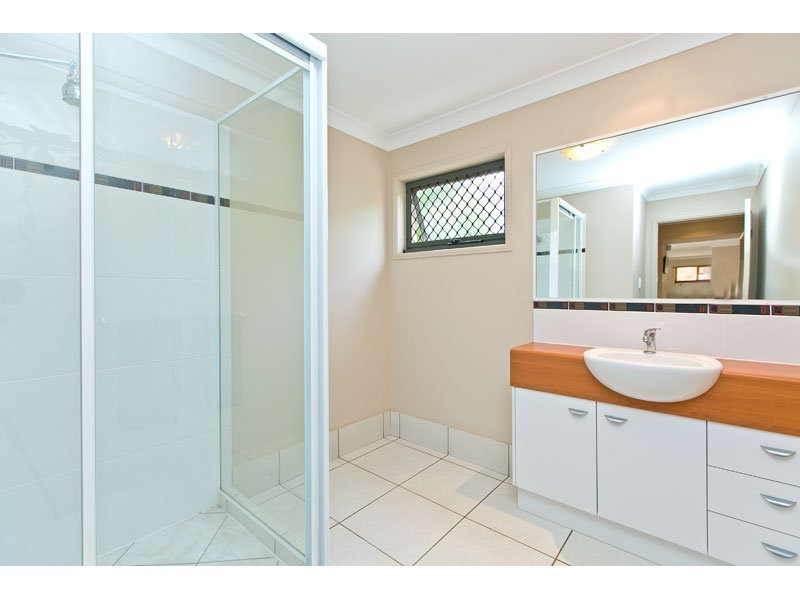 20 Hayman Street, Redland Bay QLD 4165