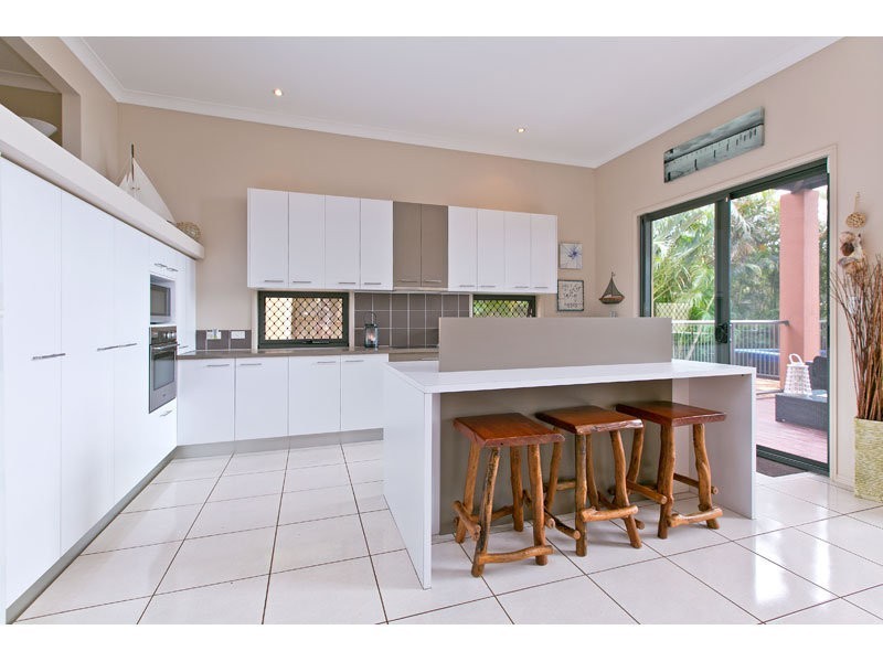 20 Hayman Street, Redland Bay QLD 4165