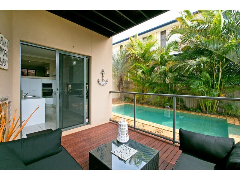 20 Hayman Street, Redland Bay QLD 4165