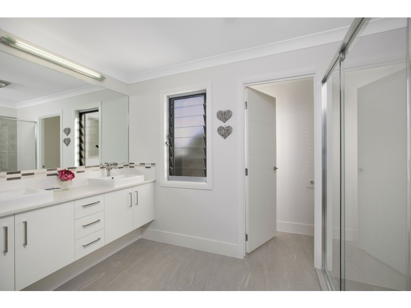 34 Douro Road, Wellington Point QLD 4160