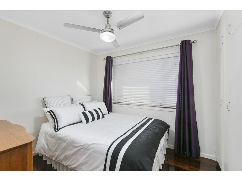 4 Guardsman Ave, Alexandra Hills QLD 4161