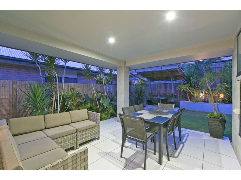 15 Riley Peter Place, Cleveland QLD 4163