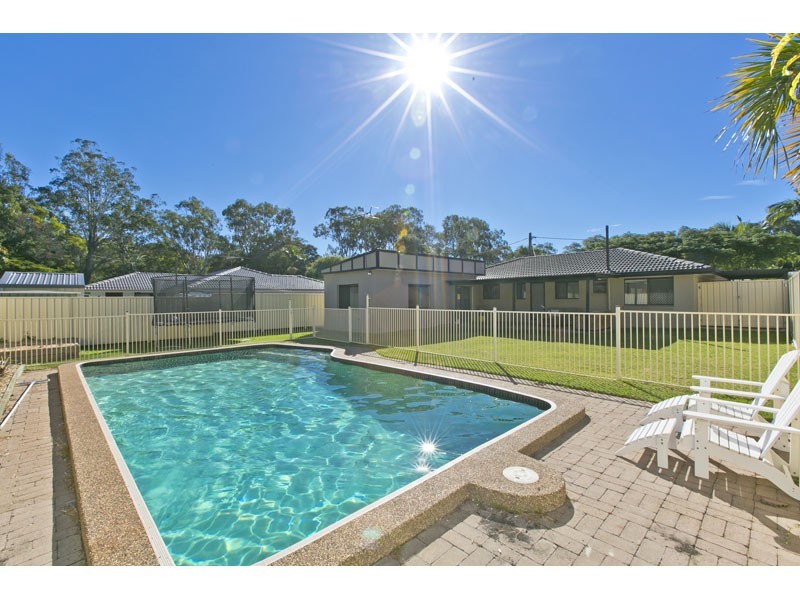 8 Arundel Court, Ormiston QLD 4160