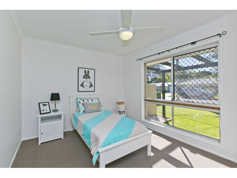 8 Arundel Court, Ormiston QLD 4160