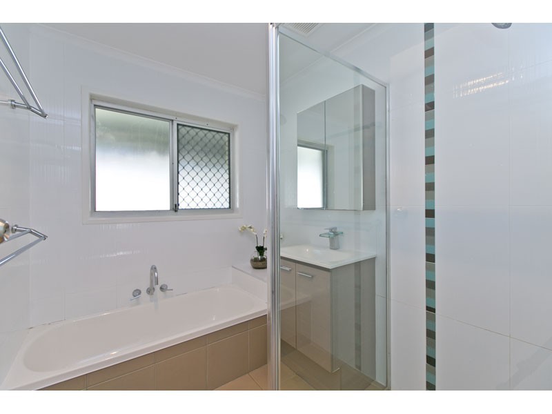 8 Arundel Court, Ormiston QLD 4160