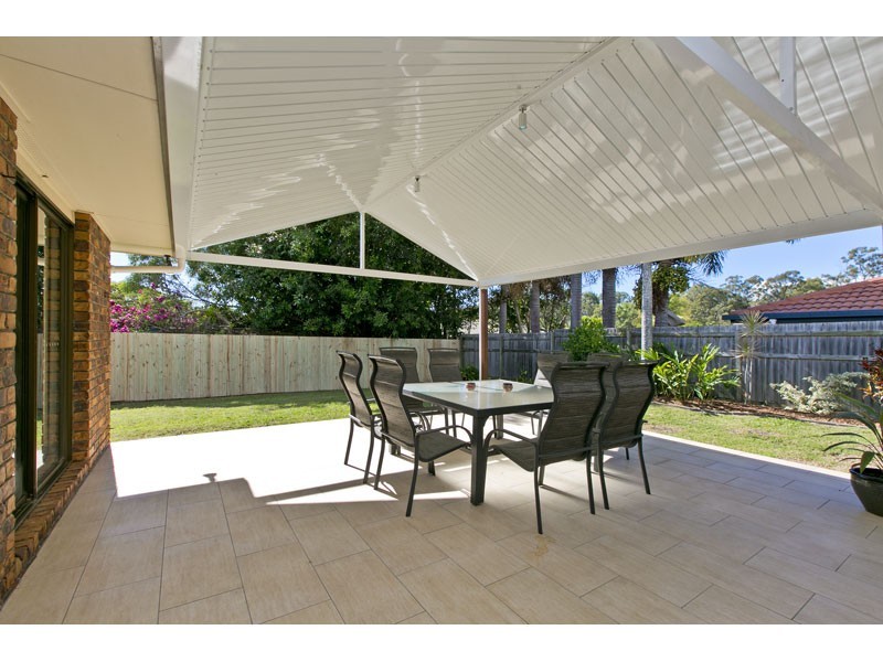 11 Dalrello Drive, Wellington Point QLD 4160