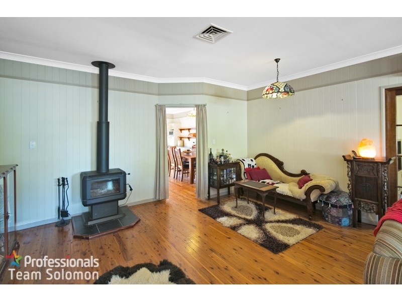 10 Carefree Street, Coochiemudlo Island QLD 4184