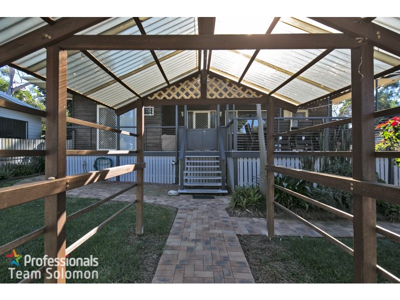 10 Carefree Street, Coochiemudlo Island QLD 4184