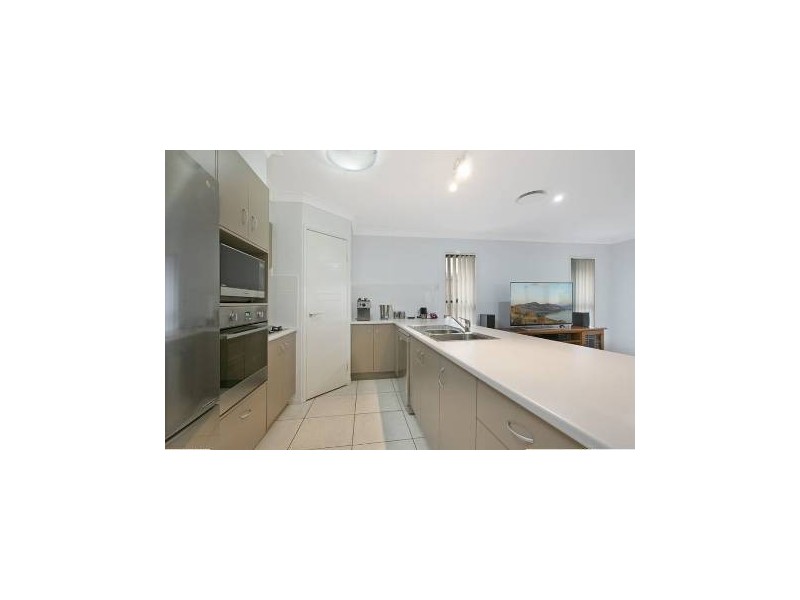 2/118 Beach Street, Cleveland QLD 4163