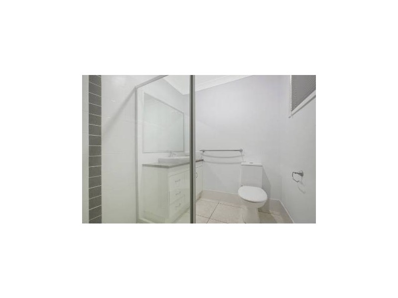 2/118 Beach Street, Cleveland QLD 4163