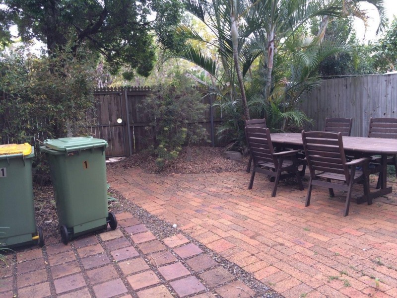 1/221 Middle Street, Cleveland QLD 4163