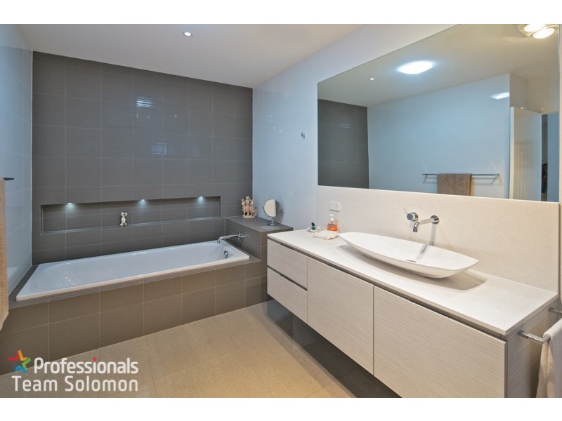 1 Sequoia Street, Thornlands QLD 4164