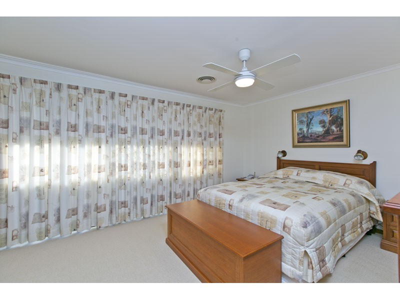 7 Catherine Street, Birkdale QLD 4159