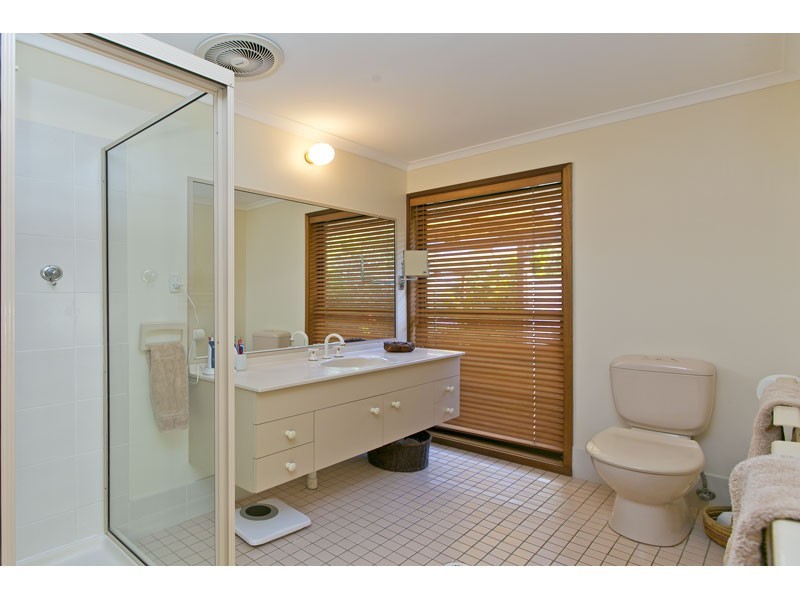 7 Catherine Street, Birkdale QLD 4159