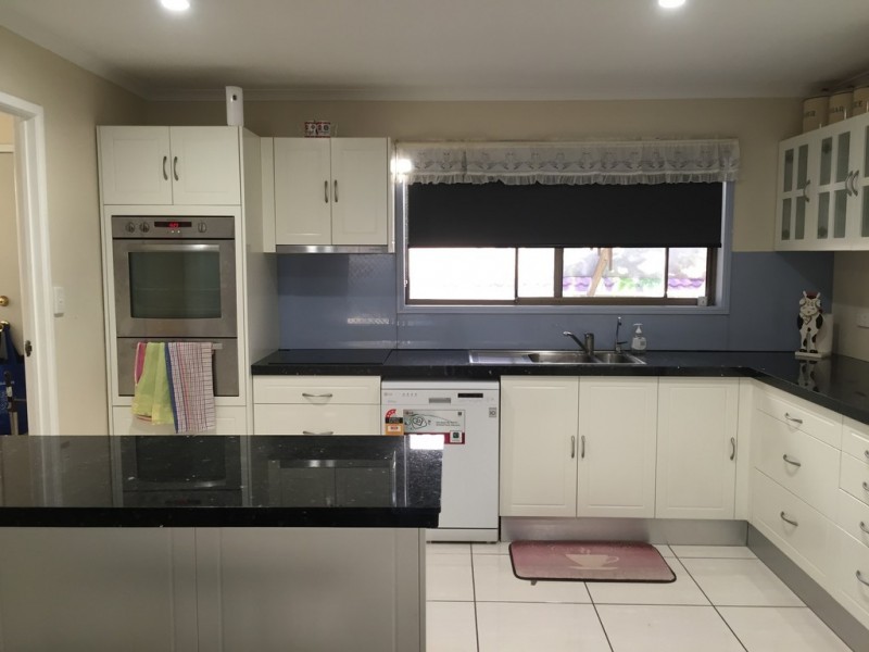 27 Bailey Road, Birkdale QLD 4159