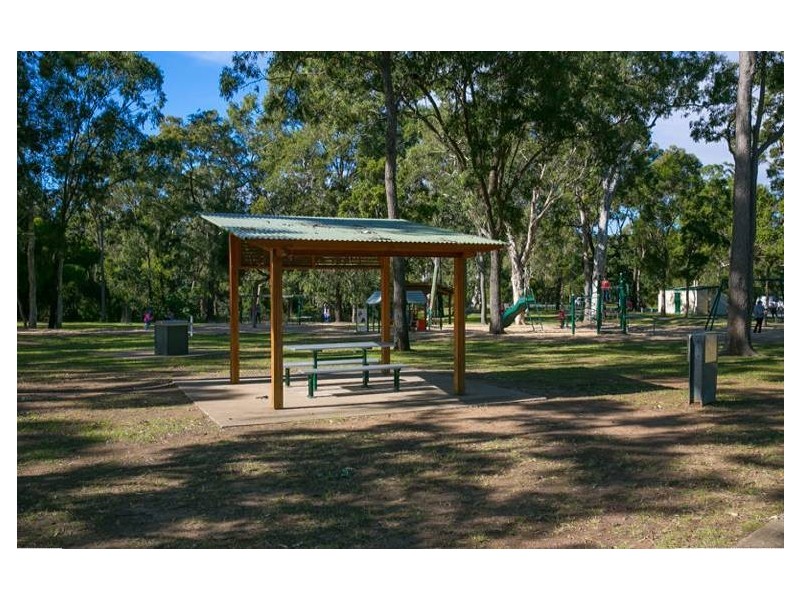 2-4 Starkey Street, Wellington Point QLD 4160