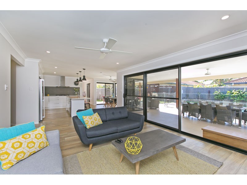 3 Helena Street, Wellington Point QLD 4160