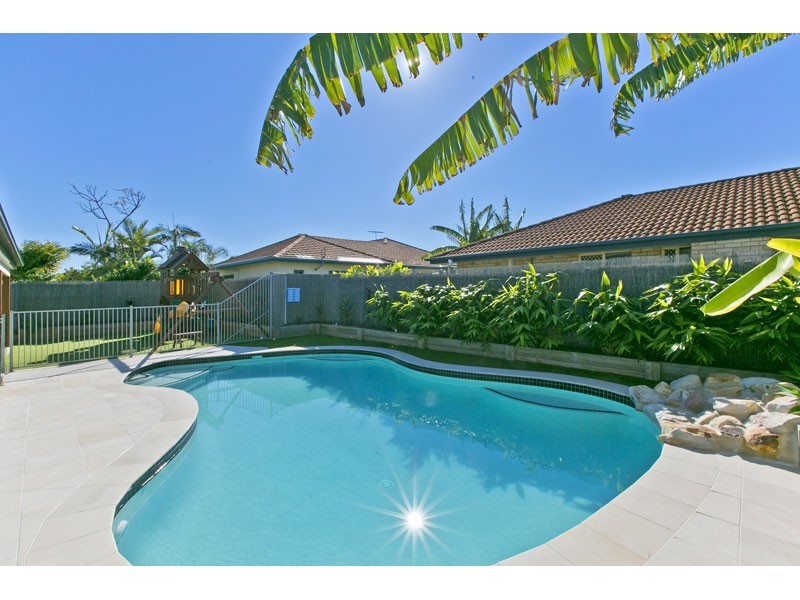 3 Helena Street, Wellington Point QLD 4160