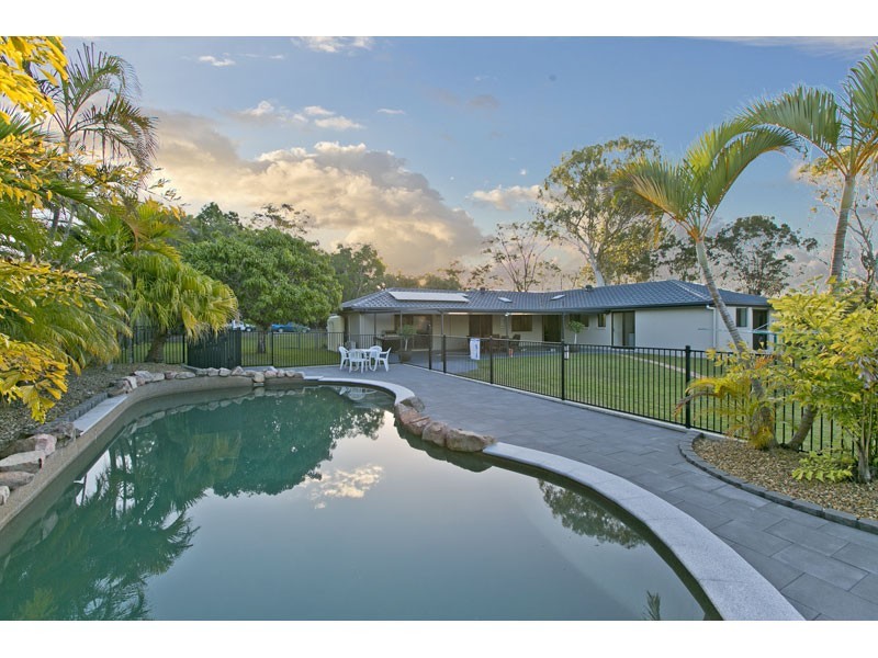 25 Swallow Street, Thornlands QLD 4164