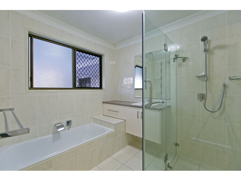 25 Swallow Street, Thornlands QLD 4164