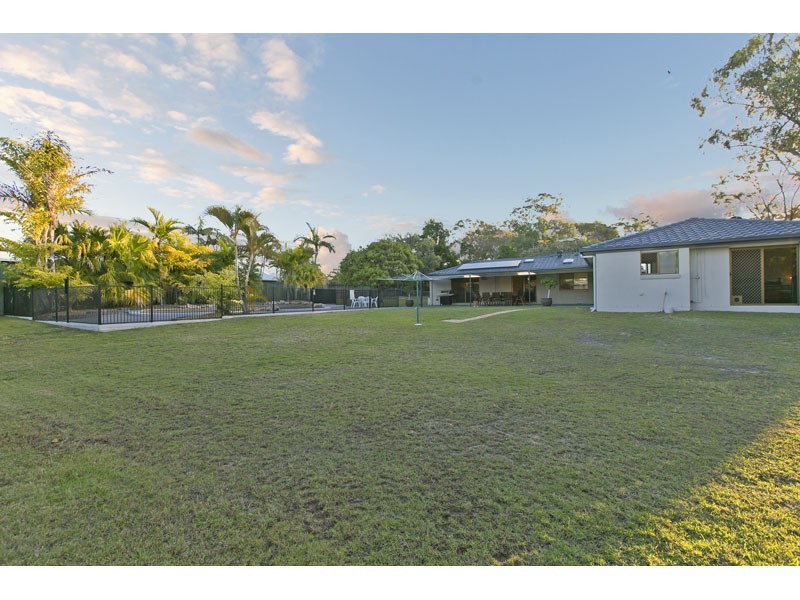 25 Swallow Street, Thornlands QLD 4164