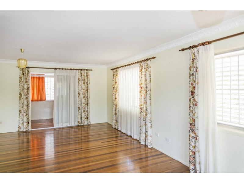 12 Warner Street, Wellington Point QLD 4160