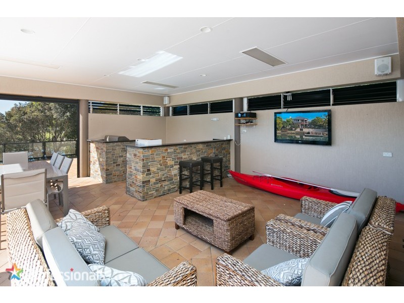 36 Zephyr Court, Birkdale QLD 4159