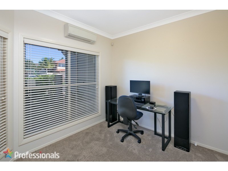 36 Zephyr Court, Birkdale QLD 4159