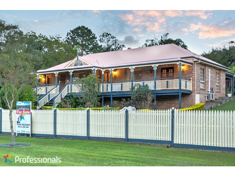 15 Kalmia Drive, Redland Bay QLD 4165