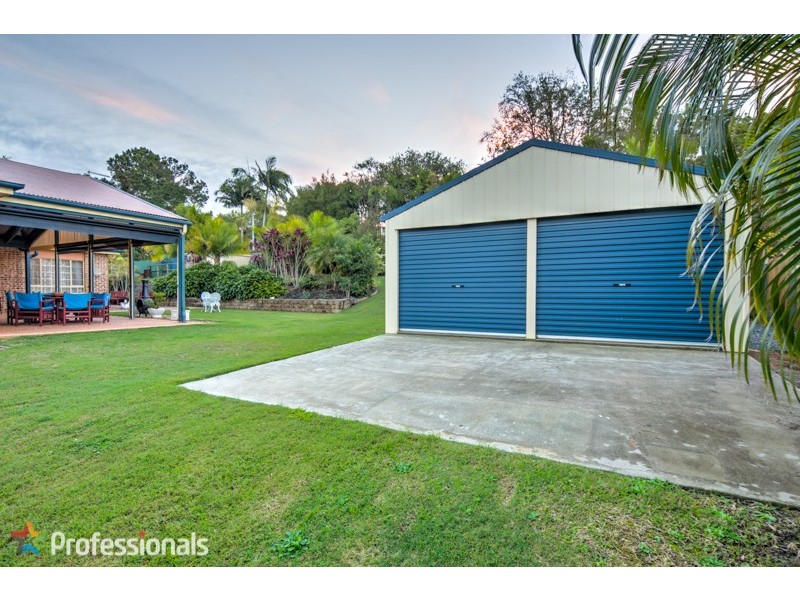 15 Kalmia Drive, Redland Bay QLD 4165